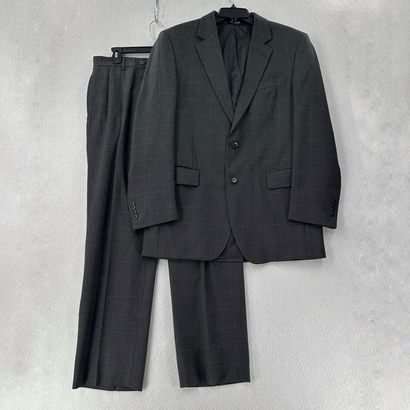 Jos A‎ Bank 3 Piece Suit Mens Wool Blazer Jacket 41L Pants 33X31 Grey Windowpane